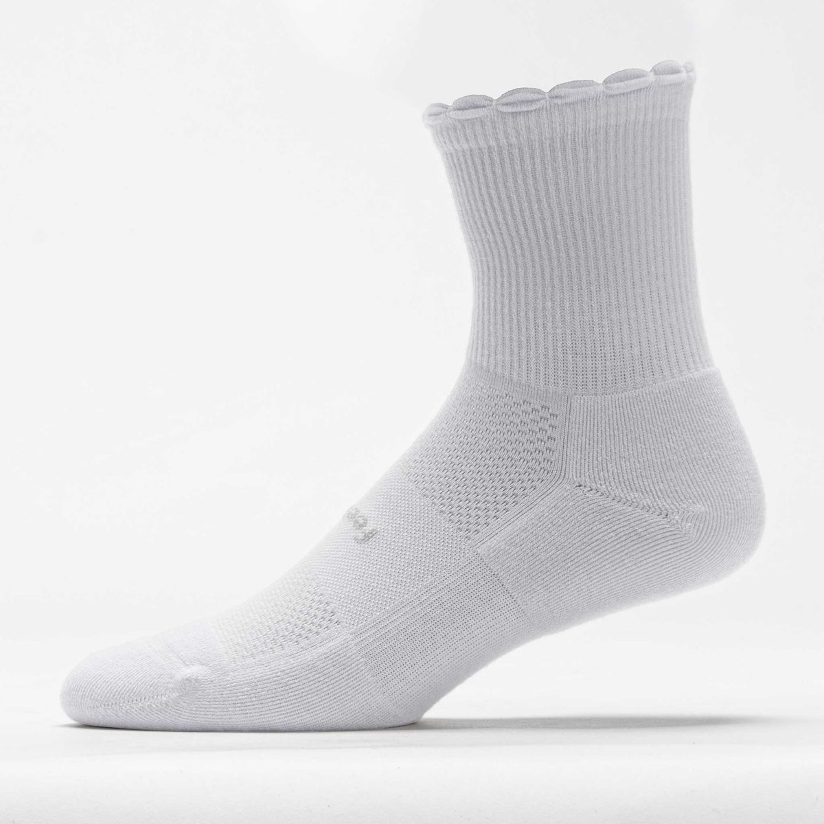 Feetures High Performance Max Cushion 1/4 Tall Scallop Socks