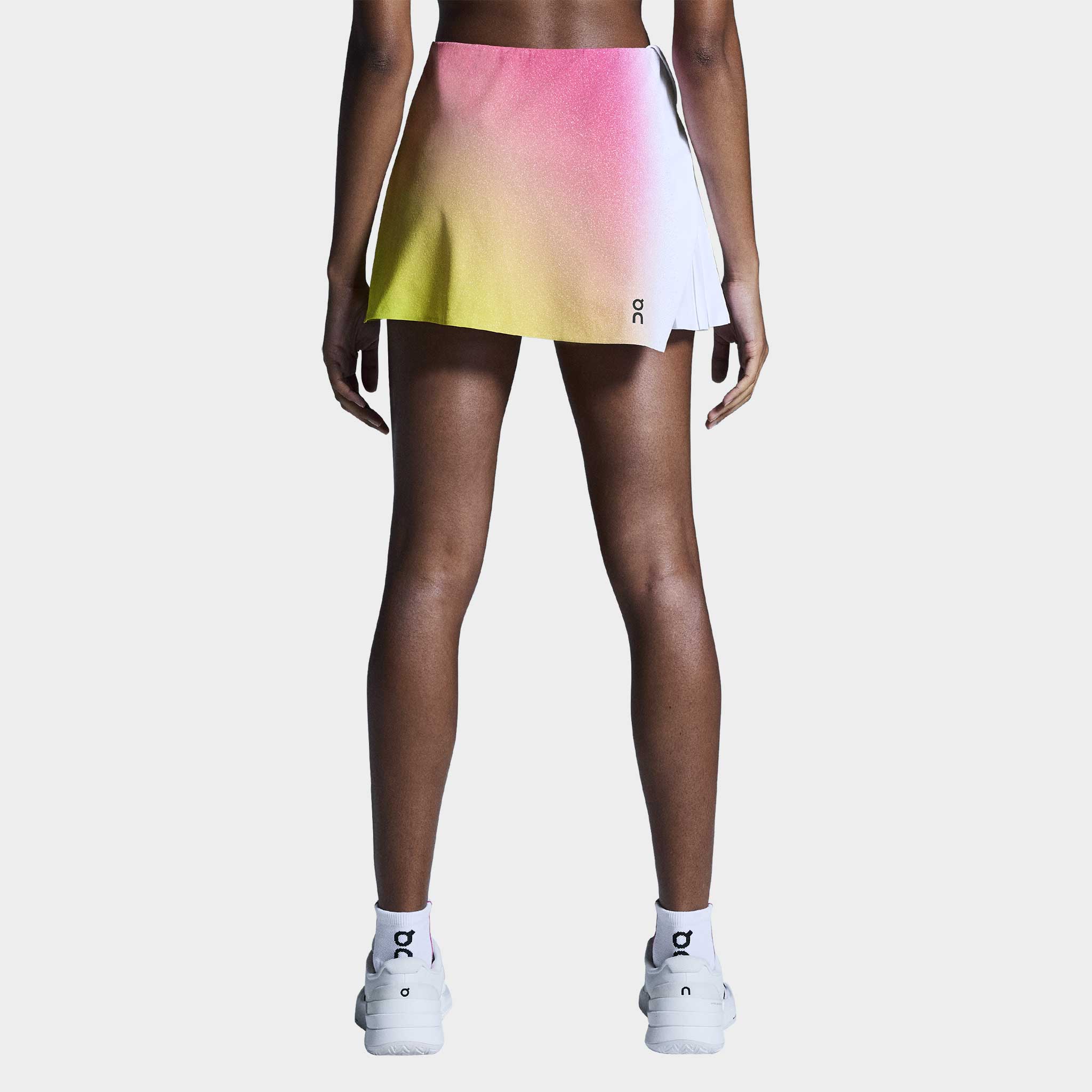 On オン　Court Skirt テニス　スコート 海外Sサイズ Women's Court Skirt Side Pleat | White | On United States