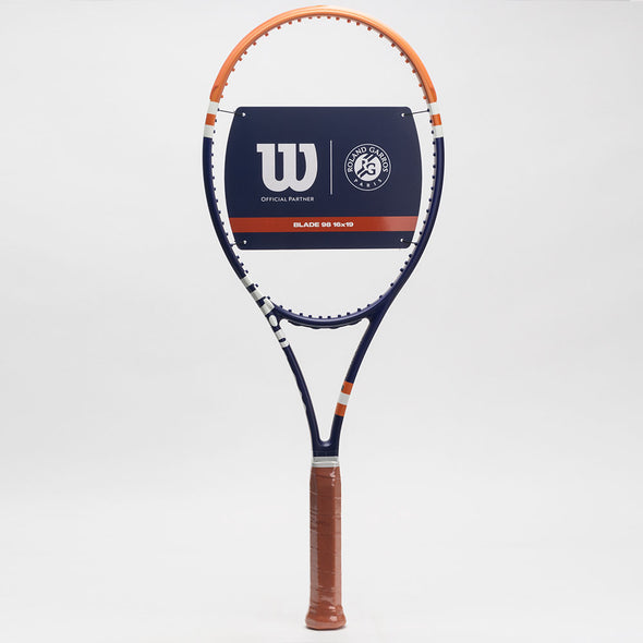 Wilson Blade 98 16x19 v8 Roland Garros 2023