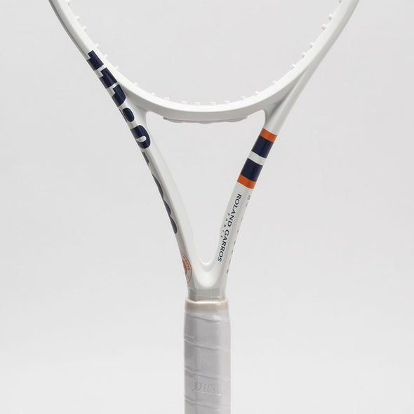 Wilson Clash 100 v2 Roland Garros 2023