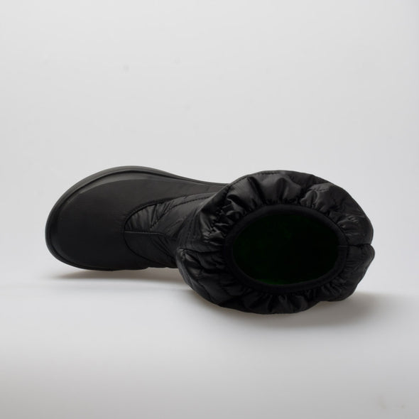 OOFOS Oomg Boot Women's Black/Black