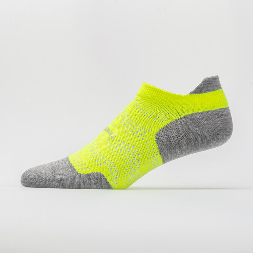 Feetures High Performance Ultra Light Cushion No Show Tab Socks