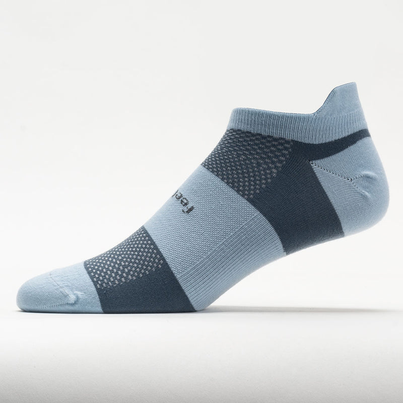 Feetures High Performance Ultra Light Cushion No Show Tab Socks