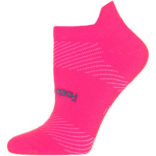 Feetures High Performance Ultra Light Cushion No Show Tab Socks