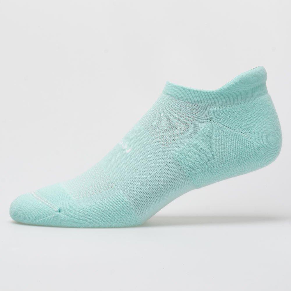 Feetures High Performance Cushion No Show Tab Socks