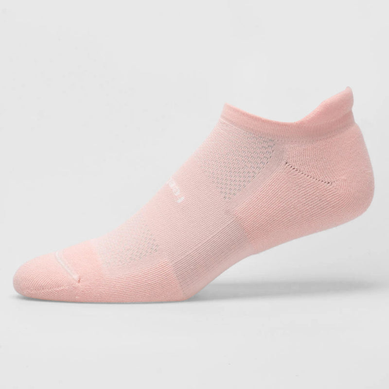 Feetures High Performance Max Cushion No Show Tab Socks