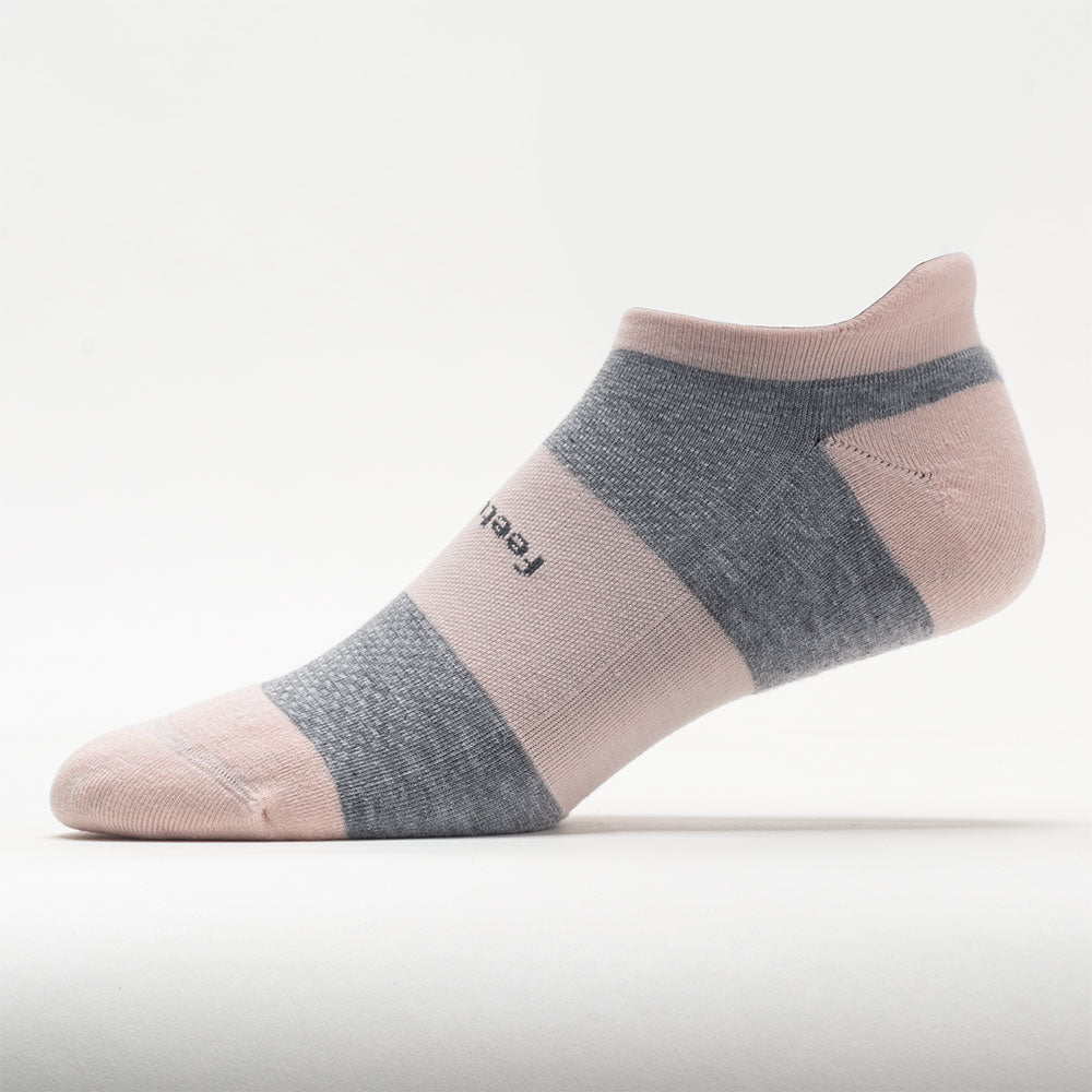 Feetures High Performance Max Cushion No Show Tab Socks