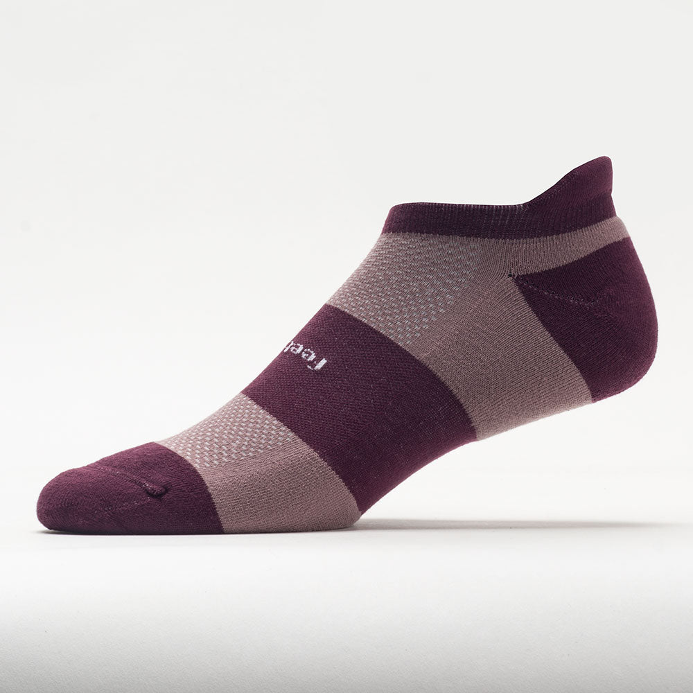 Feetures High Performance Max Cushion No Show Tab Socks