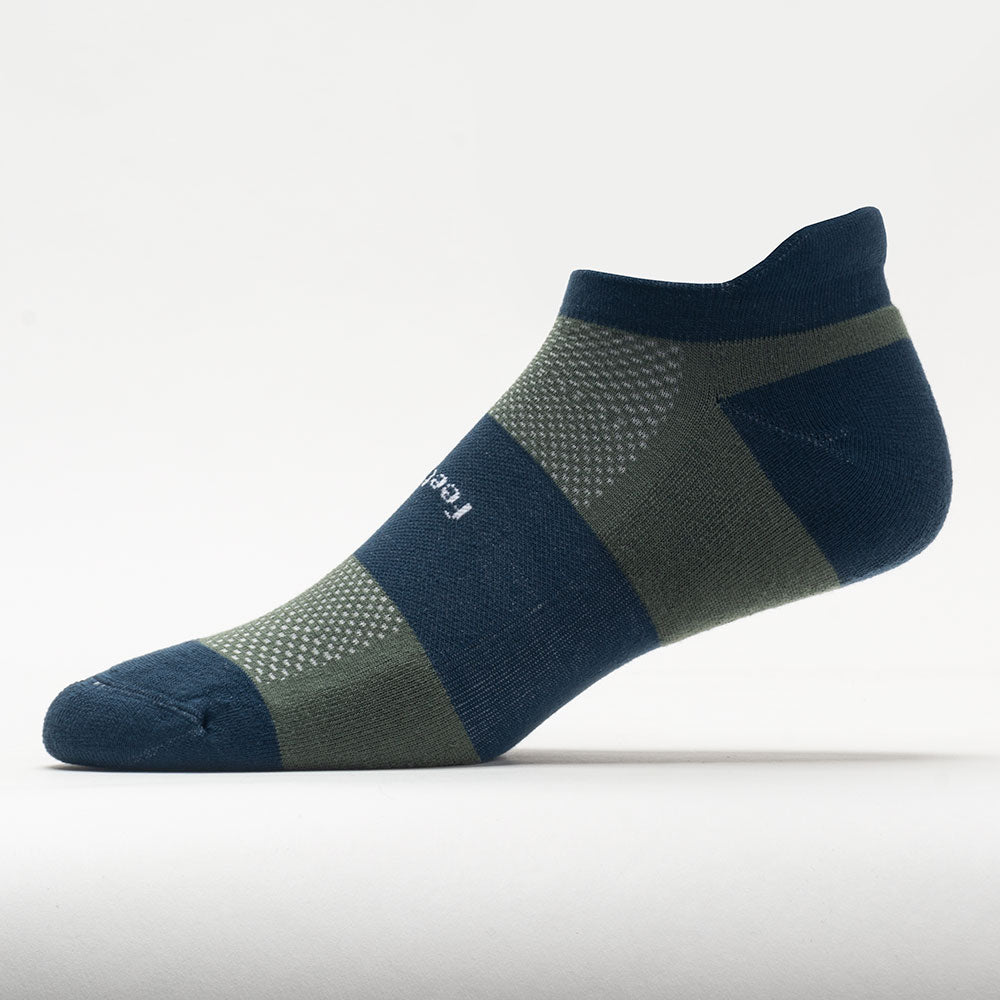 Feetures High Performance Max Cushion No Show Tab Socks