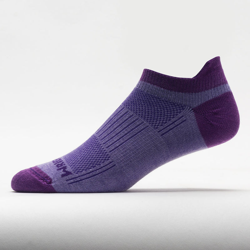 ファッションシーンで話題のこれから流行るブランド12選 WrightSock Double Layer Coolmesh II No Show Tab Socks レッグウェア