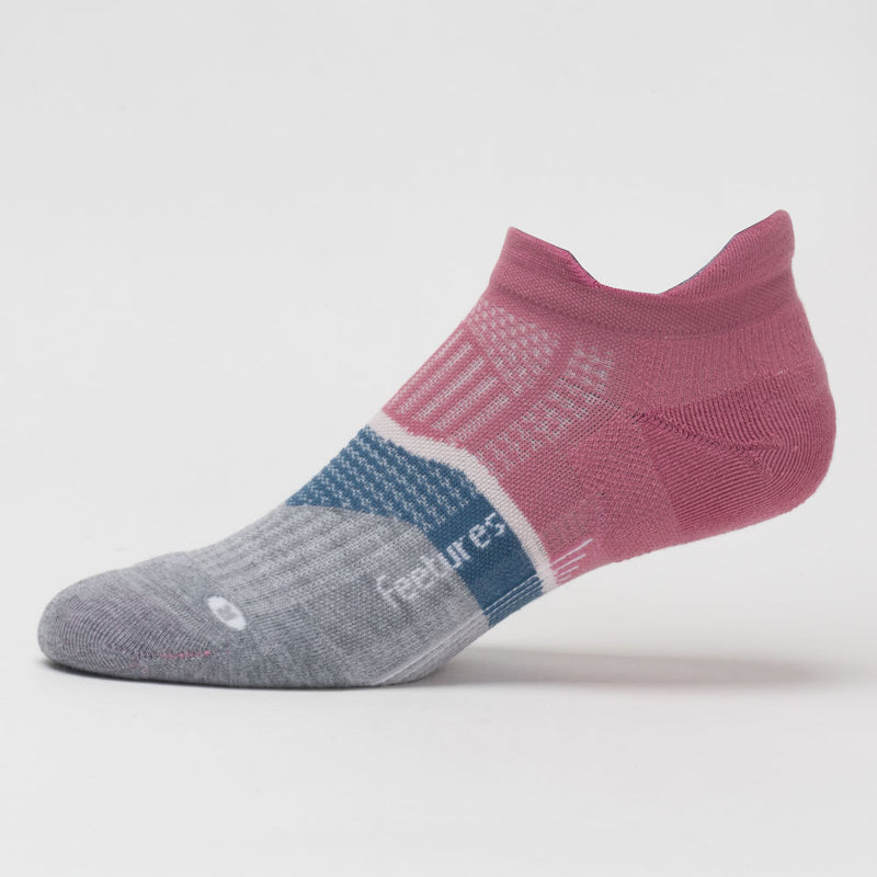 Feetures Elite Max Cushion No Show Tab Socks