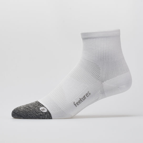 Feetures Elite Ultra Light Quarter Socks